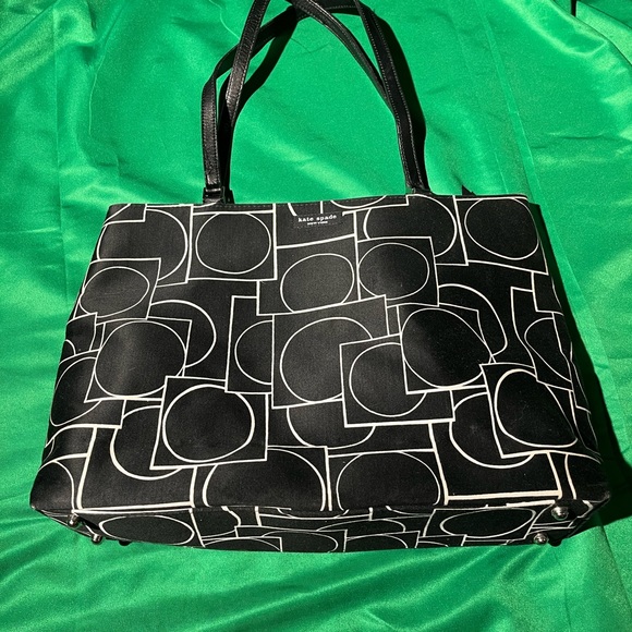 Kate Spade - Picture 2 of 11